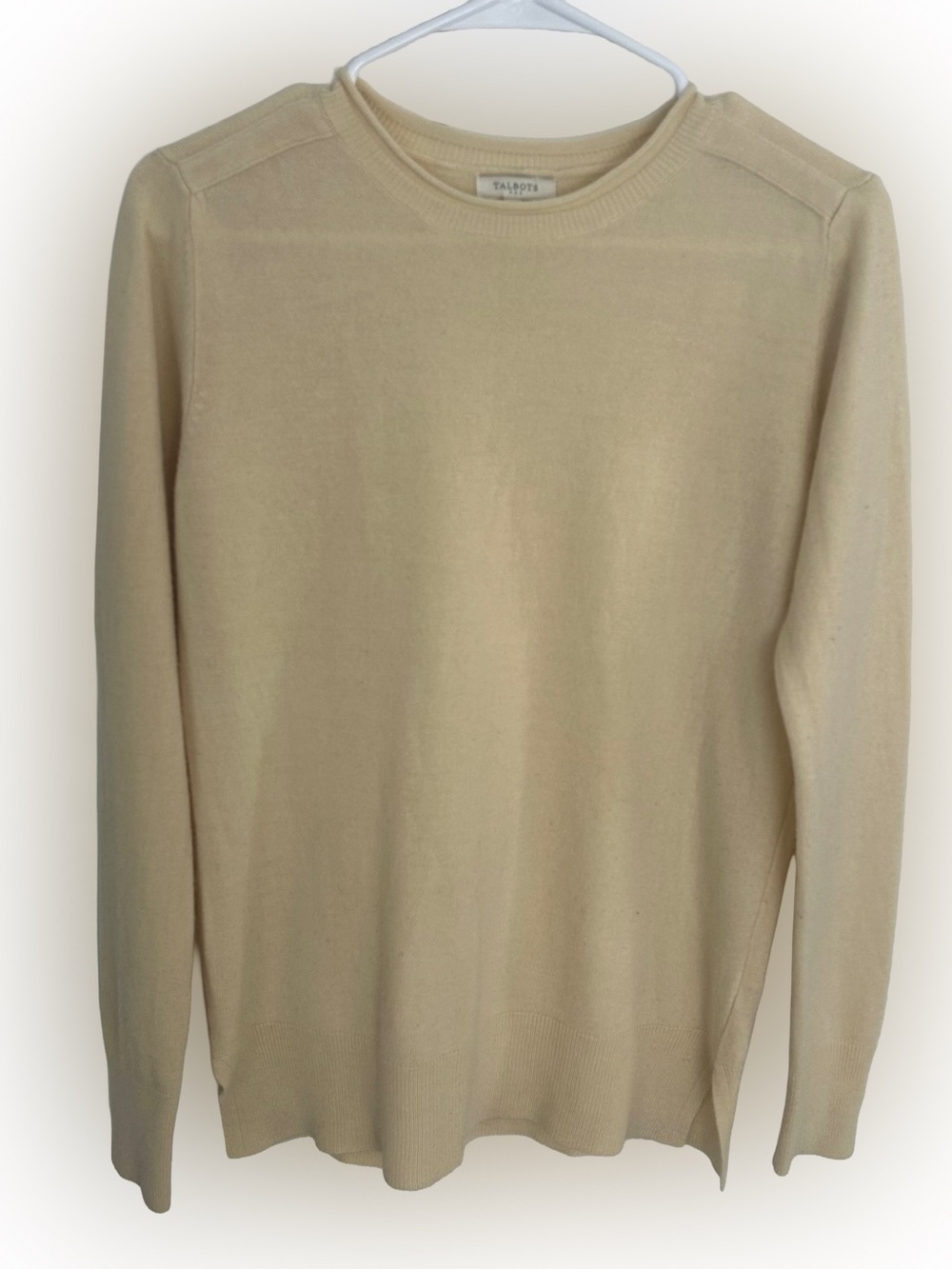 Talbots Womens Light Cream Knit Long Sleeve Crewneck Sweater. Size M